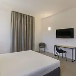 ホテル Baglio Custera 3*