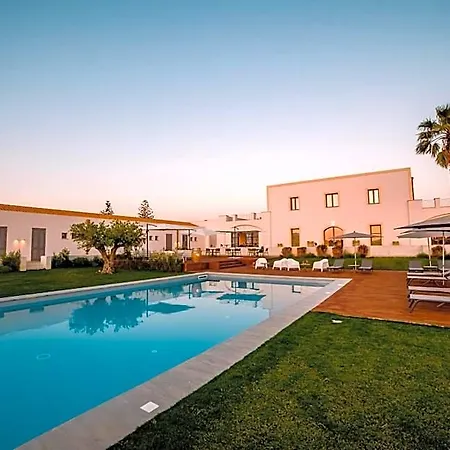 Hotel Baglio Custera 3*